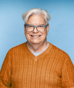 HahnFred-05623-glasses-BlueBG